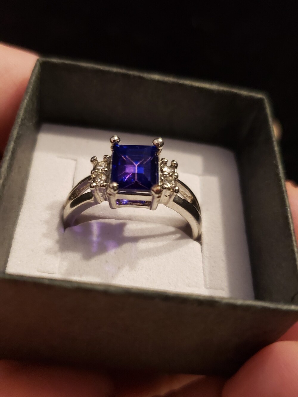 NEW Tanzanite Fashion Ring, Sz 8.5, S.P. Gorgeous Purple Blue Emerald Cut Stone.